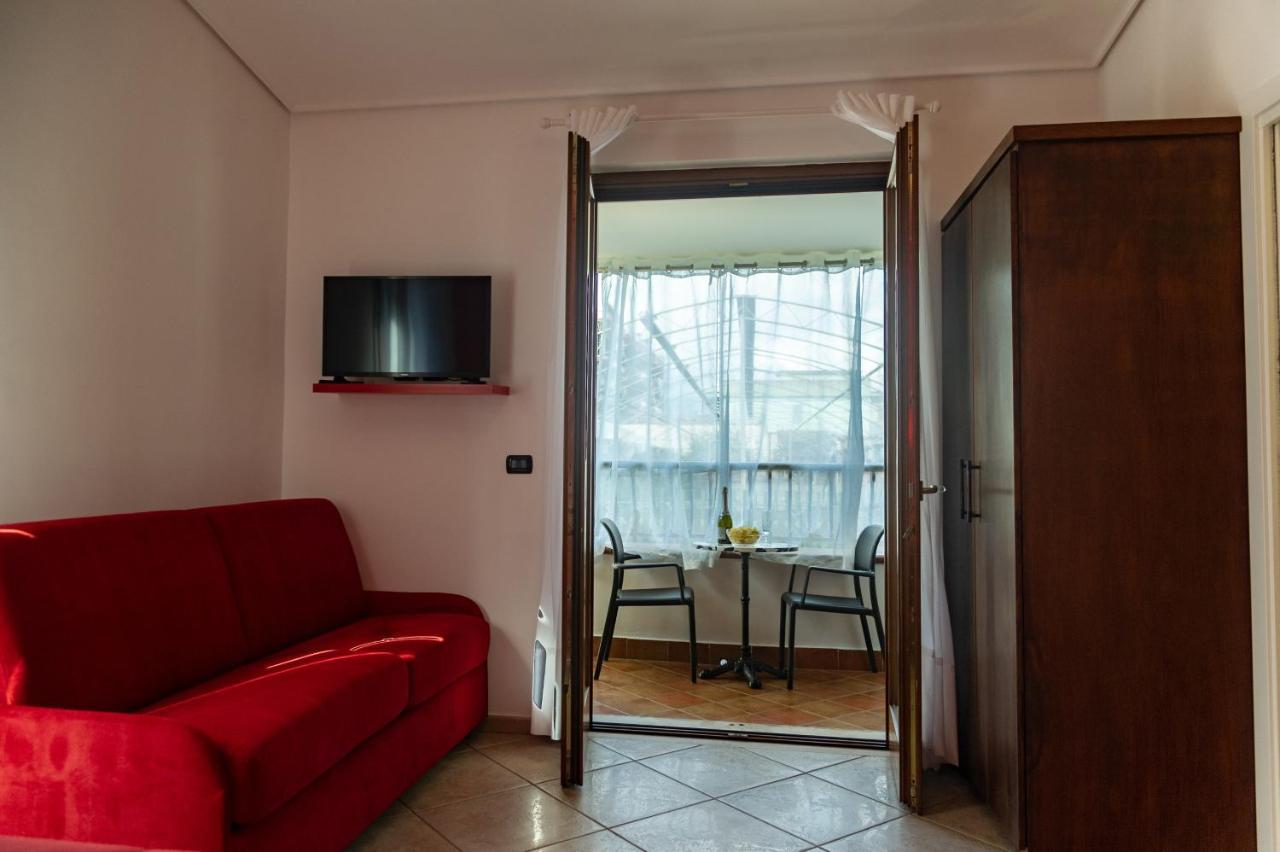 Ohana Bed And Breakfast Castellammare di Stabia Eksteriør bilde